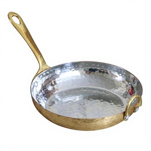 กระทะทองเหลืองด้ามยาวเคลือบทองสำหรับครัวเรือน ใช้กับเตาแก๊ส ทนทาน - Product Image 1