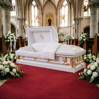 Cercueil métallique blanc de luxe de style américain, couvercle semi-couchette, broderie mains en prière, intérieur blanc, pour enterrement d'adulte (vente en gros)