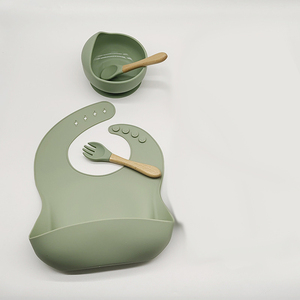 4 bols à ventouse en silicone pliables pour bébé, bavoirs en silicone sans BPA avec cuillère et fourchette - Product Image 2