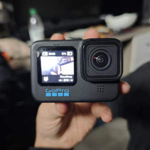 Caméra d'action Go Pro <span class=keywords><strong>Hero</strong></span> <span class=keywords><strong>10</strong></span> Black 5K 60FPS à double écran pour vlogging en extérieur, d'occasion et à prix abordable - Product Image 1