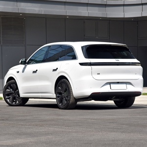 Acceptons les commandes personnalisées Lixiang L6 2025 – SUV familial spacieux à autonomie étendue, extérieur blanc d'origine, faible kilométrage - Product Image 5