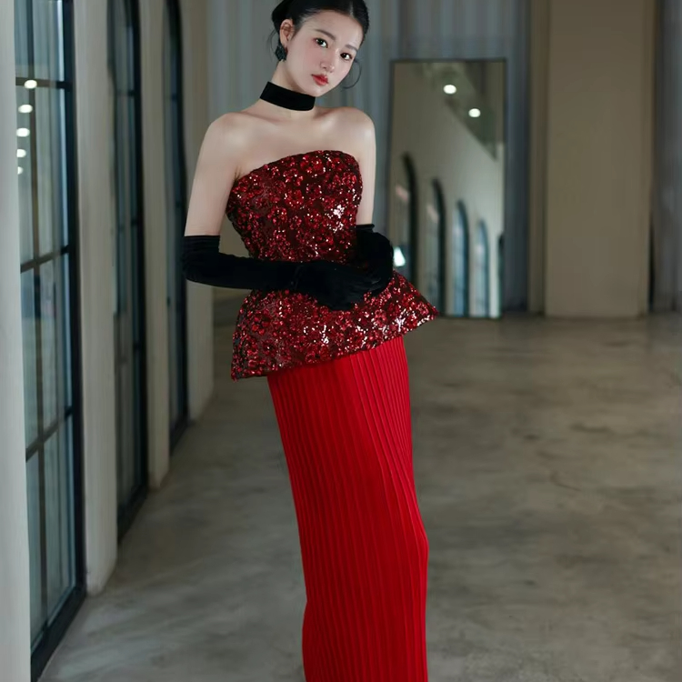Hot Red Dress - Luxury Evening Gown with Sequins & V-Neck
