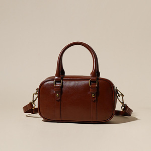 Sac panier en similicuir, sac bandoulière unisexe, doublure en soie, fermeture à glissière, tendance, grand format - Product Image 1