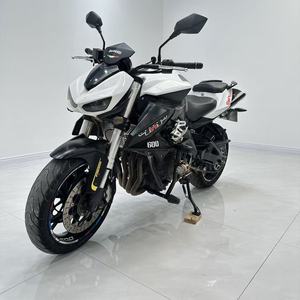 <span class=keywords><strong>Moto</strong></span> sportive Benelli Huanglong <span class=keywords><strong>600</strong></span> EFI - <span class=keywords><strong>600</strong></span> cm³ 4 cylindres, style naked et vitesse maximale - Product Image 3