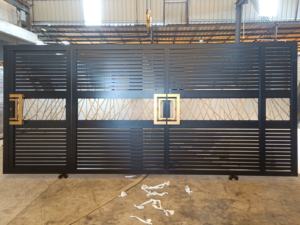 Puerta de aluminio opular, motor automático, portones y vallas de aluminio - Product Image 3