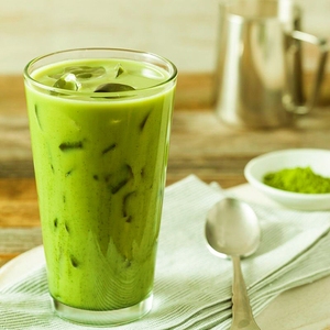 Poudre de thé vert <span class=keywords><strong>matcha</strong></span> biologique personnalisée 30g/50g <span class=keywords><strong>Matcha</strong></span> mélangé au goût lisse pour la pâtisserie et le café emballé dans des boîtes en vrac - Product Image 4