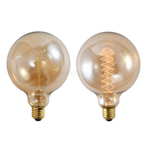 <span class=keywords><strong>Ampoule</strong></span> Edison E27 40W 60W G125 en verre doré décoratif de style vintage, <span class=keywords><strong>ampoule</strong></span> Edison <span class=keywords><strong>125mm</strong></span> 220V pour café, boutique, bureau et salon - Product Image 3