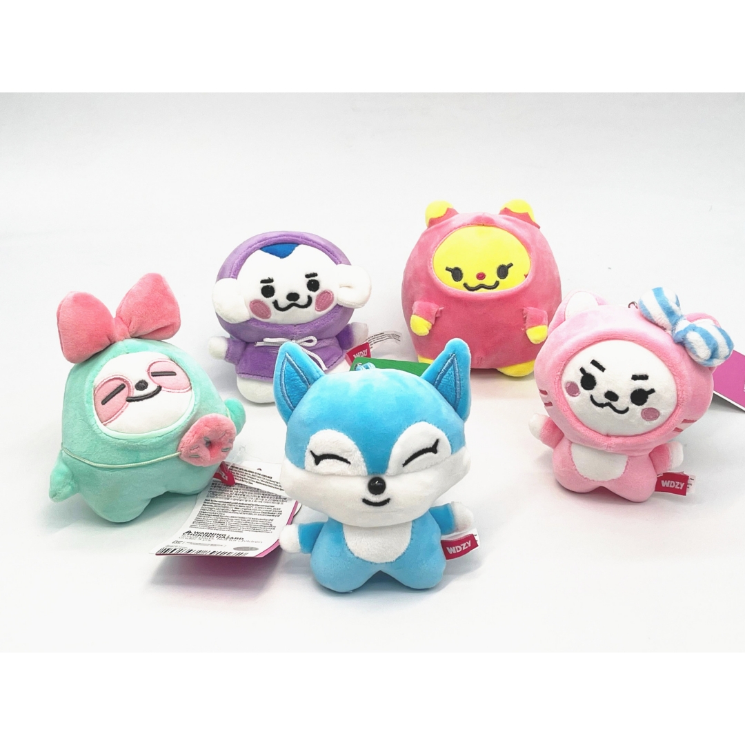 ITZY wdzy hatt イェジ キーリングぬいぐるみ ITZY wdzy hatt イェジ キーリングぬいぐるみ ITZY WDZY x LINE