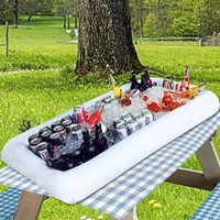 Plateau gonflable de piscine adapté aux plateaux de nourriture et de boissons de salade de buffet de fête de piscine avec des bouchons de vidange
