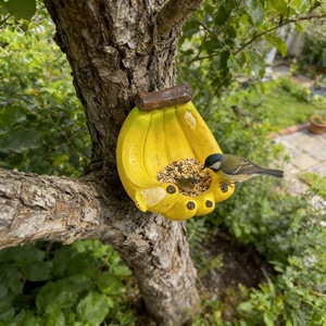 Mangeoire à oiseaux créative en résine en forme de banane pour la décoration de <span class=keywords><strong>jardin</strong></span> et de cour - Product Image 2
