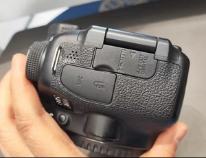 Appareil photo numérique d'occasion de haute qualité Canon EOS <span class=keywords><strong>70D</strong></span>, gamme moyenne, 20MP, boîtier nu - Product Image 6