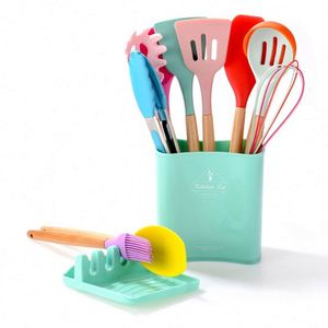 Utensilios de Cocina de Madera de Haya, Silicona de Grado Alimenticio, Juego de 12 Utensilios de Cocina con Soporte de Almacenamiento - Product Image 1
