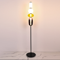 Lámpara de Pie Moderna de Vidrio Apilado Multicolor, Lámpara de Pie con Pantalla de Vidrio Empalmado en Columna Vertical para Decoración de Esquinas de Sala de Estar