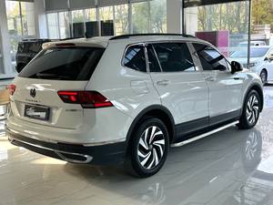Voiture d'occasion 2023, Volkswagen <span class=keywords><strong>Tiguan</strong></span> L <span class=keywords><strong>pas</strong></span> chère, véhicules économiques, SUV moyen, conduite à gauche, 2023 2024 VW <span class=keywords><strong>Tiguan</strong></span> 330TSI - Product Image 6