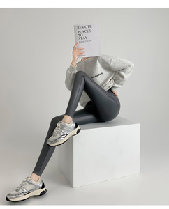 Inverno nero di alta qualità senza cuciture Leggings da ragazza pantaloni attillati in pile a vita alta Leggings in pelle da donna - Product Image 5