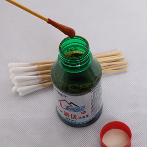 Hisopos de algodón desechables Huashikang de punta grande con palitos de madera para limpieza de oídos, 400 unidades - Product Image 5