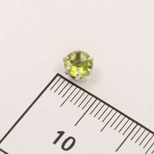 Boucles d'oreilles en péridot naturel 6x6mm pierres précieuses rondes à facettes pur 925 boucles d'oreilles en argent sterling massif bijoux fins fabriqués en Inde - Product Image 3