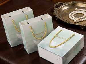 Fresh Gradient Feather <b>Paper</b> Gift Bag-Vietnam FSC Certified Luxury Packaging Factory - Product Image 4