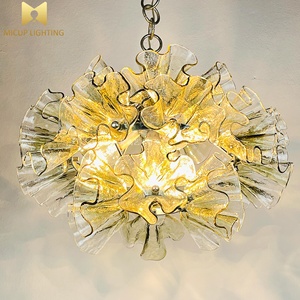 Lustre en verre de Murano vert minimaliste nordique, lustre décoratif d'art de château de luxe français - Product Image 1