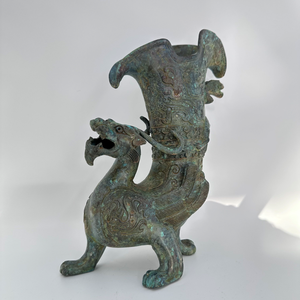 ถ้วยโลหะโบราณลายมังกรบีสต์บรอนซ์ดีไซน์ไม่เหมือนใครชุบขัดเงาเคลือบผิวย้อนกลับไปยังราชวงศ์โจวตะวันตก - Product Image 2