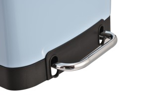 Basics pattumiera a pedale con chiusura ammortizzata a forma quadrata in acciaio inossidabile con pedale a barra in acciaio - Product Image 6