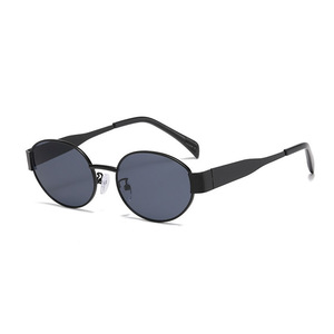 人気のサンメガネ女性用サングラスクラシック小枠金属レンズシェード付き - Product Image 3