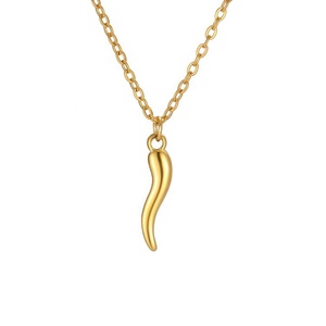 Nuovo Arrivo Collana con Ciondolo a Forma di Peperoncino Classico in Acciaio Inossidabile Placcato <span class=keywords><strong>Oro</strong></span> 18K per Donne - Product Image 1