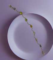 Bracelet en or 14 carats avec saphirs multicolores taille rose, collection Serenity