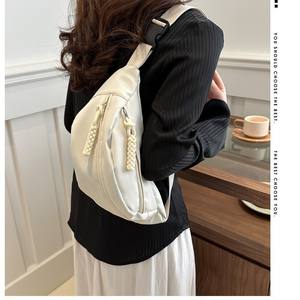 Sac de poitrine tendance pour femme, en nylon léger, avec fermeture éclair, multi-couches, décontracté, pour les trajets quotidiens, sac bandoulière - Product Image 1