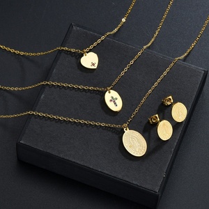 2025 Religiosa María 18K Chapado en oro Collar de acero inoxidable Pendientes Conjunto de joyería Conjuntos de moda para mujer - Product Image 2