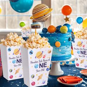 6 uds caja de dulces de papel Goodie astronauta galaxia espacio fiesta de cumpleaños Favor tratar caja de palomitas de maíz laminación brillante un año de edad - Product Image 5