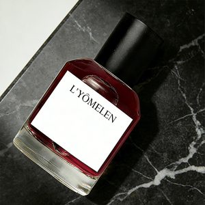 Perfume en Spray Eau de Parfum de Alta Calidad con Notas Naturales Florales, Frutales, Amaderadas, Oud y Musk, Ecológico y de Larga Duración - Product Image 3