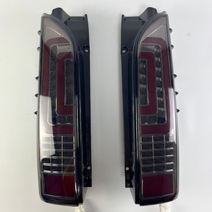 ไฟท้ายรถยนต์แบบ LED สำหรับ Toyota HIACE 200 Series ปี 2005-2018 พร้อมไฟวิ่งกลางวันแบบ LED กันน้ำ ชุดแต่งตัวถังรถ - Product Image 3