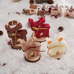 Creative Mini Reindeer Scented <b>Candle</b> - Aromatic Christmas Gift for Festive Ambiance and Holiday Décor - Product Image 5