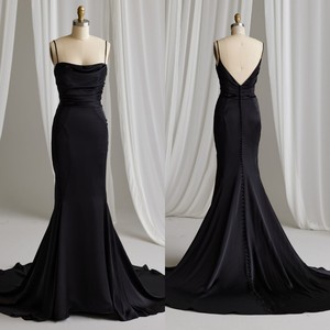 Robe de mariée sirène en satin noir à la vente chaude pour femmes, robe de soirée, <span class=keywords><strong>tenue</strong></span> de gala avec bretelles spaghetti, longue traîne, vestidos - Product Image 1