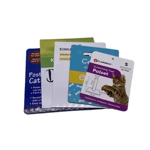 Le lot de cartes en papier jetables de haute qualité en gros accepte les emballages de cartes suspendus de forme personnalisée