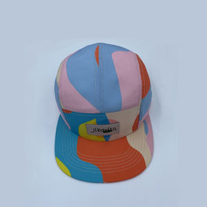 Sombrero Strapbback de cinco paneles de nailon y poliéster personalizado de fábrica, gorra de campamento, 5 paneles con clip de plástico y patrón de logotipo personalizado - Product Image 2
