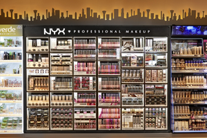 Présentoir de maquillage professionnel <span class=keywords><strong>NYX</strong></span> haute visibilité ONI Shopfitting avec éclairage LED, étanche, transparent, durable, facile à nettoyer, moderne - Product Image 2