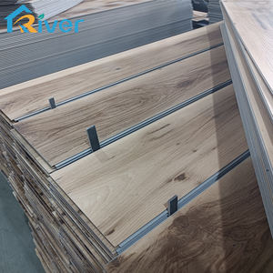 Rétroaction élevée Prix bon marché <span class=keywords><strong>Panneau</strong></span> <span class=keywords><strong>de</strong></span> sol en PVC SPC <span class=keywords><strong>de</strong></span> luxe <span class=keywords><strong>de</strong></span> couleur grise écologique - Product Image 2