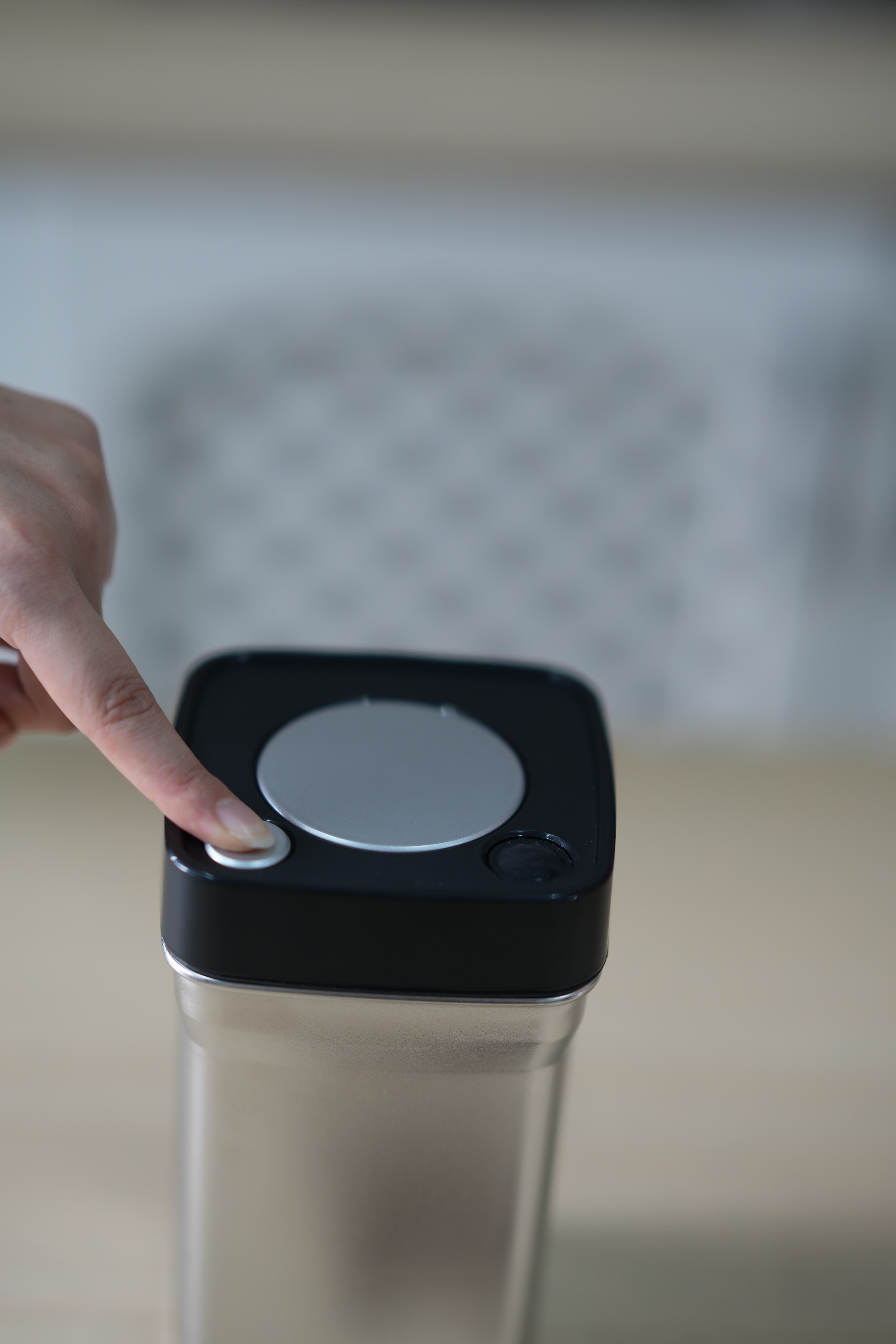 ดำ + เงิน