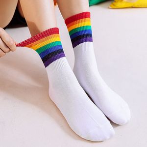 2019 all'ingrosso giappone calzini <span class=keywords><strong>a</strong></span> <span class=keywords><strong>righe</strong></span> colorate ragazze assorbenti calzini <span class=keywords><strong>a</strong></span> <span class=keywords><strong>righe</strong></span> <span class=keywords><strong>bianche</strong></span> <span class=keywords><strong>nere</strong></span> per la scuola - Product Image 1