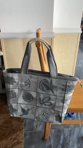 Custom Logo Canvas Tote Bag Personalized Shopping Bag with Low MOQ Stylish Versatile Canvas Tote for Every Occasion - Product Image 3