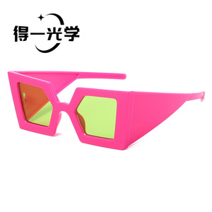 แว่นกันแดดแฟชั่นขนาดใหญ่ สีดำ UV400 สำหรับทุกเพศ สไตล์สตรีทกลางแจ้ง - Product Image 5