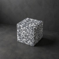 Table basse cube en terrazzo gris anthracite moderne, siège en pierre massif, taille personnalisée pour hôtel, villa, salon - Vente en gros