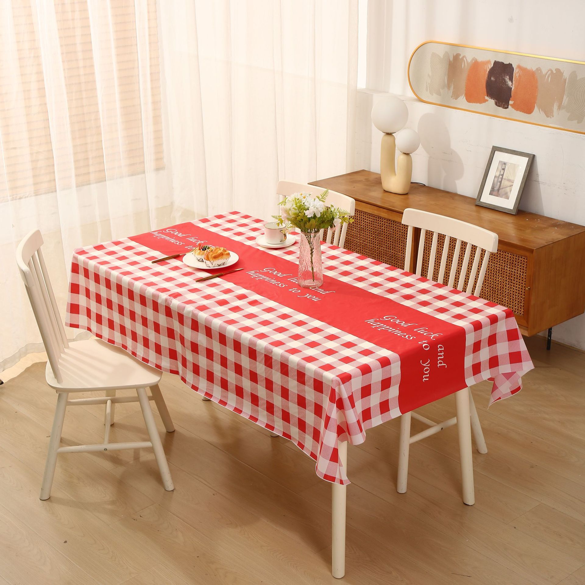Nappe rouge porte-bonheur