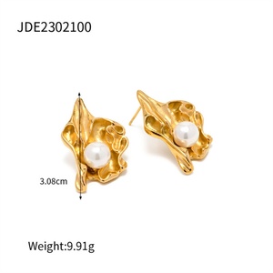 Parures de bijoux en acier inoxydable doré avec perles pour femme, idéales pour les mariages, les anniversaires et le quotidien - Product Image 6