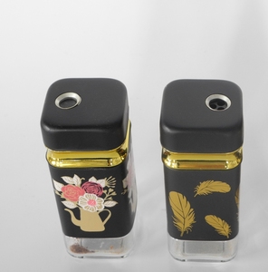 Bộ 6 Lọ Thủy Tinh Đựng Gia Vị Hình Vuông Màu Đen Và Vàng Kèm Giá Xoay Vỏ Thép Không Gỉ - Product Image 5