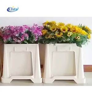Seau à fleurs en plastique pour le transport et la présentation <span class=keywords><strong>de</strong></span> fleurs coupées, utilisé dans les centres <span class=keywords><strong>de</strong></span> <span class=keywords><strong>jardinage</strong></span> et les magasins - Product Image 2
