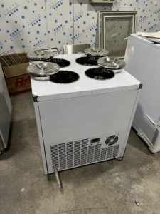ตู้แช่ไอศกรีมเชิงพาณิชย์ Pozzetti แบบ 4/6/8/10/12 หลอด ตู้โชว์ไอศกรีมเจลาโต้สั่งทำพิเศษ ตู้แช่สแตนเลสสำหรับไอศกรีมพรีเมียม - Product Image 4