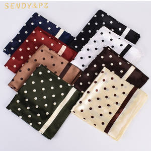 Nouveau foulard carré en polyester de grande taille 90*90cm, tendance et élégant, imprimé à pois ondulés pour femmes, vente en gros - Product Image 1